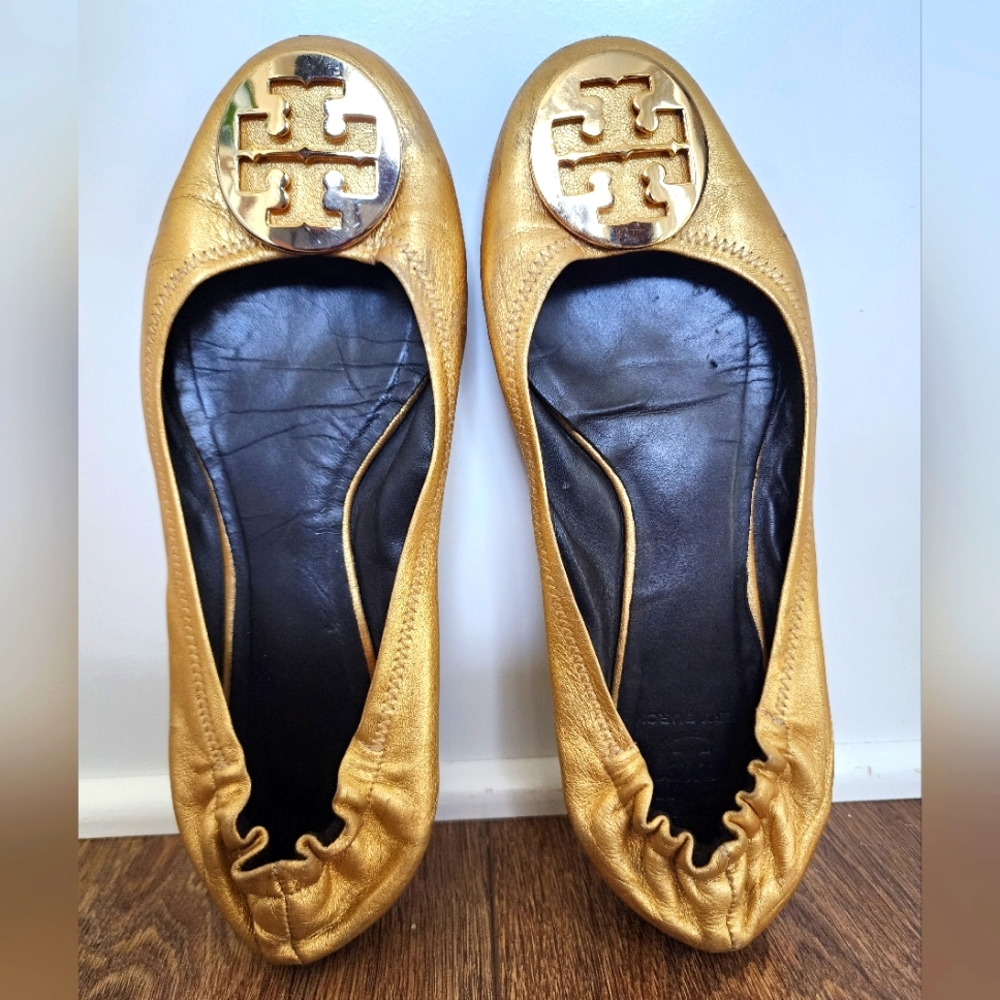 Tory Burch gold Minnie ballet shoes sz 9